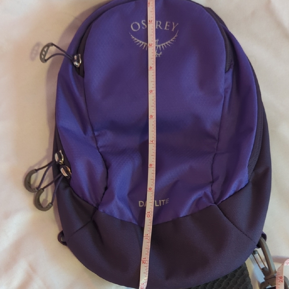 Osprey Daylite Purple Sling Backpack - Picture 5 of 5